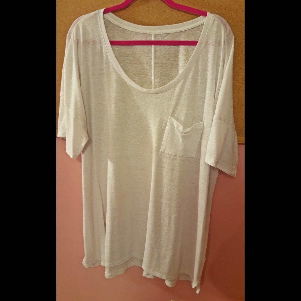 White boyfriend t-shirt